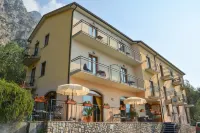 Hotel Locanda Ruscello Garnì Hotels in Ledro