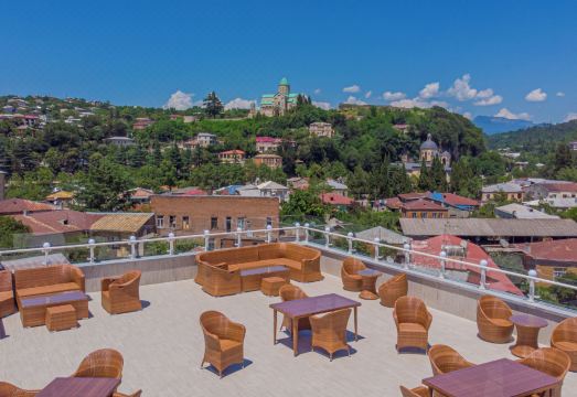 뉴포트 호텔 쿠타이시