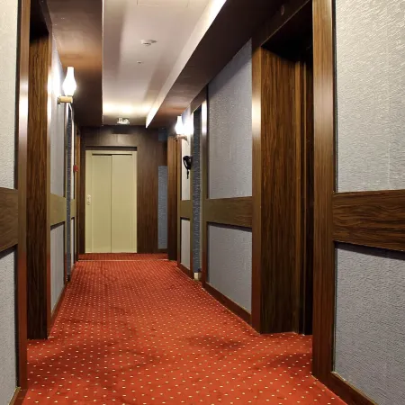 LB Suites Hotel