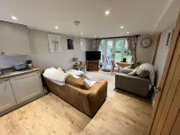 Rural Cottage-Full Kitchen-Pets Ok-Paddock Hotels in Astley