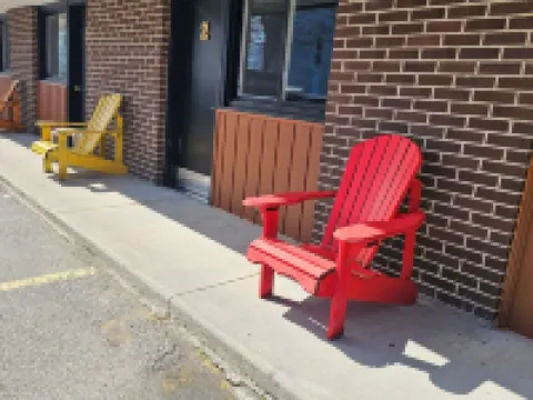 Shore Vista Lodge Hotels in Georgina