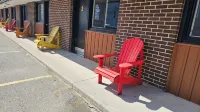 Shore Vista Lodge Hotels in Georgina