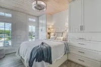 226 SF 2nd Floor Townhouse
