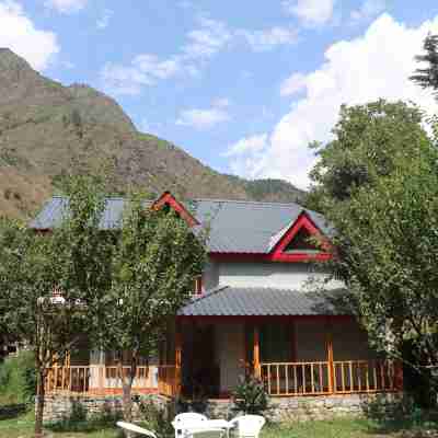 Boho Grove Hotel Exterior