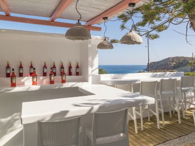 Summer Residence - Sea View Retreat in Provatas, Milos