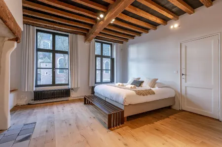 Huswell - Architect gem in the Heart of Ghent