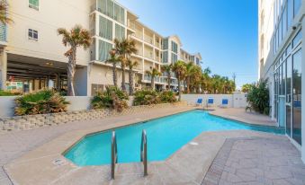 Luxury Penthouse Style Condo Oceania 2
