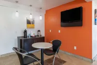 Motel 6 Bryan, TX - University Area