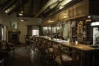 Fairview Hotels,Spa & Golf Resort - bar