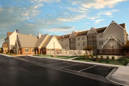 Residence Inn Fort Smith Отели в г. Себастиан Каунти