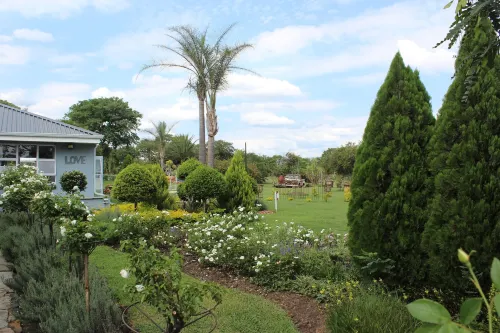 Nauntons Guest House & Wedding Venue
