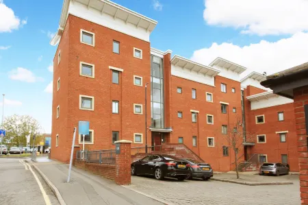 Albion Street Apartments