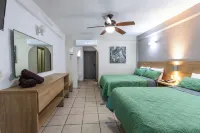 Torreblanca Beach Hotel and Suites Guayabitos - Desayuno y Comida Incluido