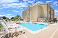 Microtel Inn & Suites by Wyndham Claremore Hotels in Claremore
