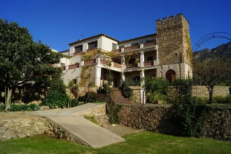 Mas Cusi Отели рядом с достопримечательностью «Волнительный клуб»