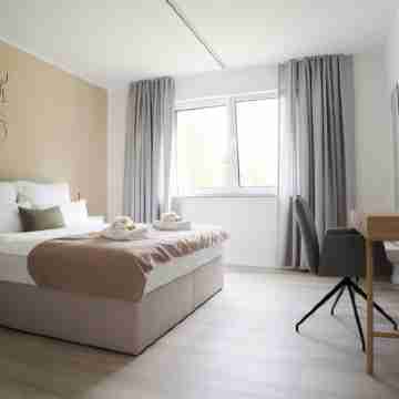 LaMiaCasa Family-Business-Airport-Fair-Uni-Base Rooms