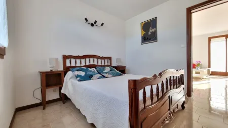 Macinaggio, 100m2 apartment, 2 terraces, close to shops and sea. Отели рядом с достопримечательностью «Масинажжио»