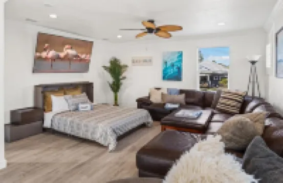 4/4 Home w/ Pool & Hot Tub – Steps from the Beach!