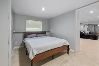 Charming 3-Bedroom Lake House with Dock, Hot Tub, AC in Delightful Waterville