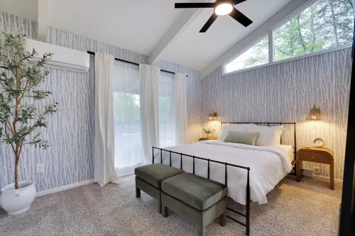Pet-Friendly Family Retreat, 4Br, Hot Tub, GameRoom