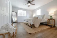 Lake Wawasee FROG House, Surround Sound & Bikes