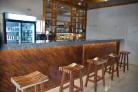 Bhejane Lodge - ที่มีบาร์