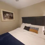 Superhost/Spacious Classy Enclave Rodeo < 1Mile. Baby Crib Hotels in Mesquite