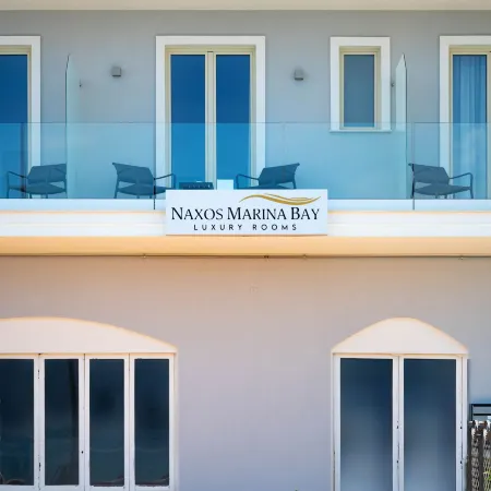 Naxos Marina Bay Отели рядом с достопримечательностью «Собор Таормины»