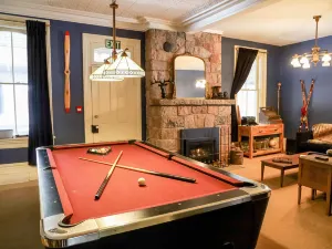 The Saucy Willow Inn and Cottages