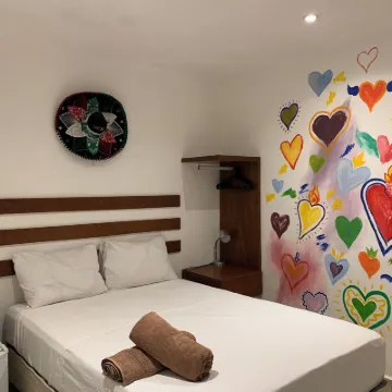 Villa Leo Cancún Downtown エクサセル ビーチ周辺のホテル