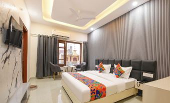 FabHotel Regal