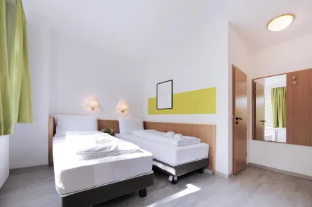 Bp24 Hotel Aachen Отели рядом с достопримечательностью «RWTH Aachen University computer science center»