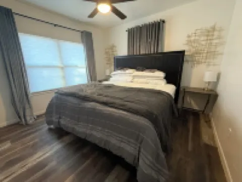 2 King Bed OSU Rental House