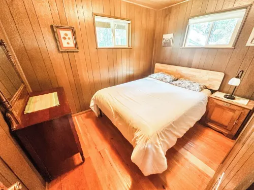 Croll Cabins-Peterson's Porch- #6 at Vallecito Lake. Amazing Views, Pet Friendly