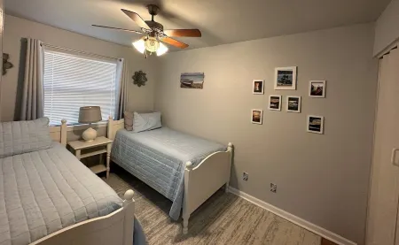 Cute 3 bedroom, 1 bath home less than 5 minutes from downtown.