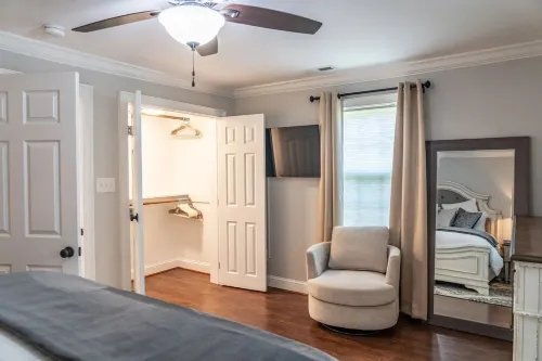 Raleigh Home w/ Land and Hot Tub!