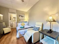 Midtown Studio w/ Bath & Kitchen- Walk To Restaurants & Nightlife! Hotels in Harrisburg