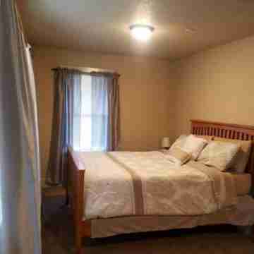 5th Avenue Suites #5 Rooms