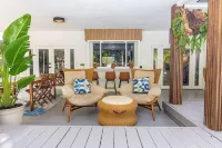 Sunset Retreat - Spacious 5-bedroom house with POOL in awesome Miami Hotels in Sunset
