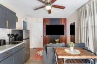 4 Miles From Downtown Tampa C