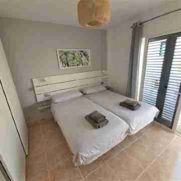 Apartamento Sarah 3A, 2min to the beach and promenade, central and quiet. Free WIFI Rooms