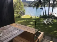 The Love Shack, Lake Rotoiti. Ultimate Lake Edge Escape