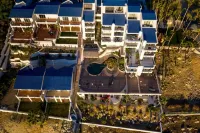 Tranquil and Relaxing Beachfront Condo with Exceptional Views!