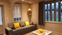 AN INDEPENDENT HOUSE FOR 4 PEOPLE AT PONT L'EVEQUE, BETWEEN HONFLEUR AND DEAUVILLE