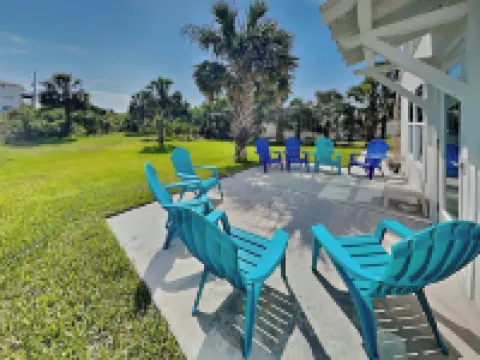Atlantic Beach House Hotels in Flagler Beach