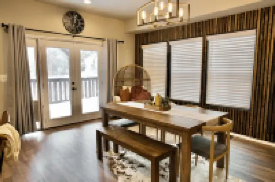 The Treehouse@Cedar Terr- family+pet friendly