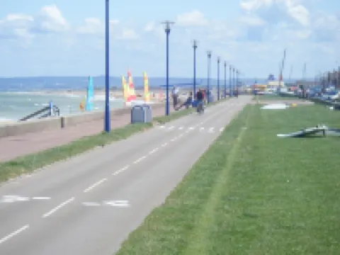 Appartement à 50 m de la mer Hotels in Ouistreham
