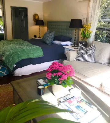 'Villa Del Mar' Seaside Escape Hotels near Lagoon Bay