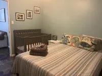 Peaceful, fully renovated home that is solar powered!