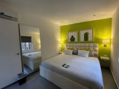 Walk in 3 Min to Beach & Shops & Best Restaurants from Lagoon Studio # 3 Hotels near Renaissance Island Nature Trail